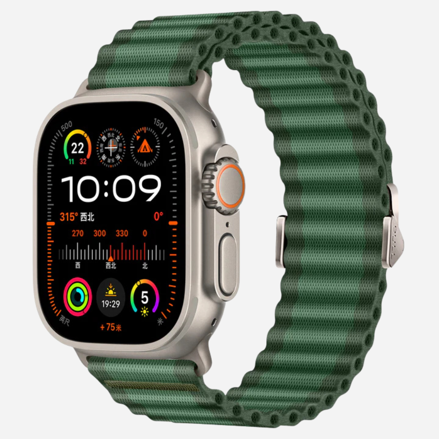 Apple Watch Nylon Armband in Dunkelgrün mit hellem Verschluss von bandkult – modernes Outdoor-Armband mit stabilem Halt.