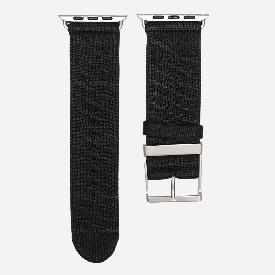 Schwarzes Nylon Apple Watch Armband mit Edelstahlschließe – Zeitloses, strapazierfähiges Design für alle Apple Watch Modelle von bandkult.de