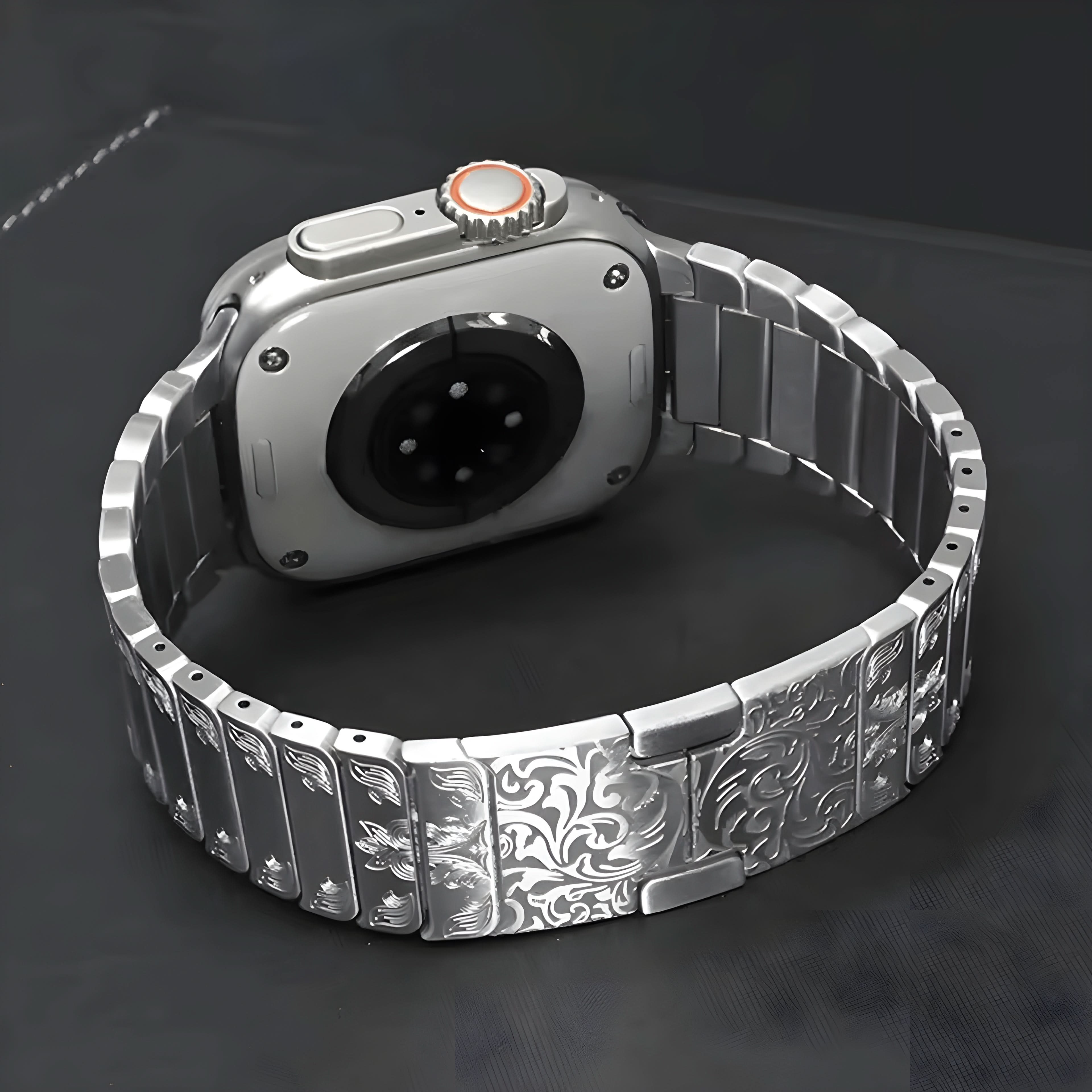 Bracelet SteelCrest™ de luxe en acier inoxydable avec gravure pour Apple Watch (38–49 mm) – Compatible avec les séries 1 à 11, SE (1re à 3e génération), Ultra, Ultra 2 et Ultra 3.