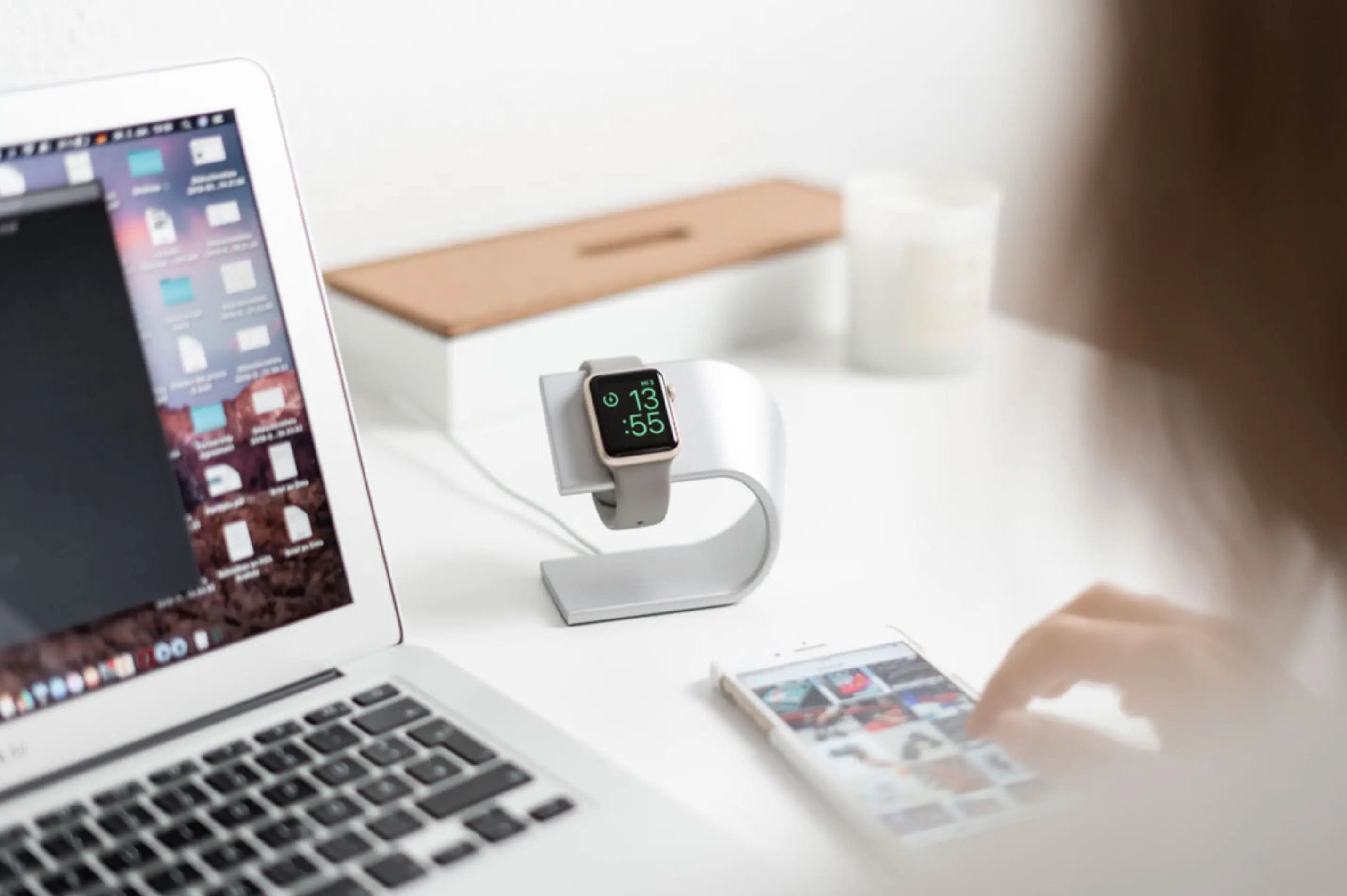 Support en aluminium Bandkult pour Apple Watch