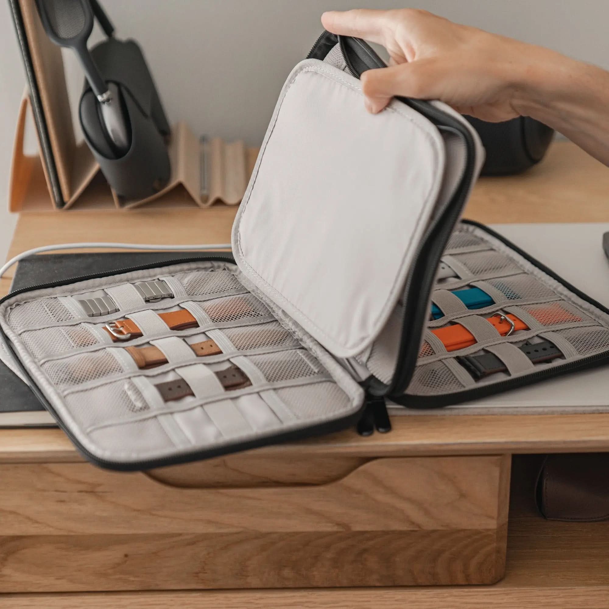 Bandkult Petit sac de voyage pour bracelets et accessoires Apple Watch