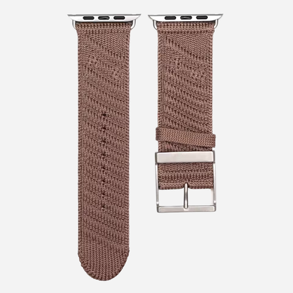 Braunes Apple Watch Armband aus Nylon – Zeitloses Design mit silberner Metallschließe von bandkult.de